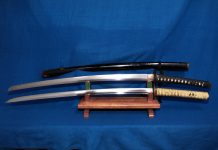 Antiques & Collectibles – Swords of honour